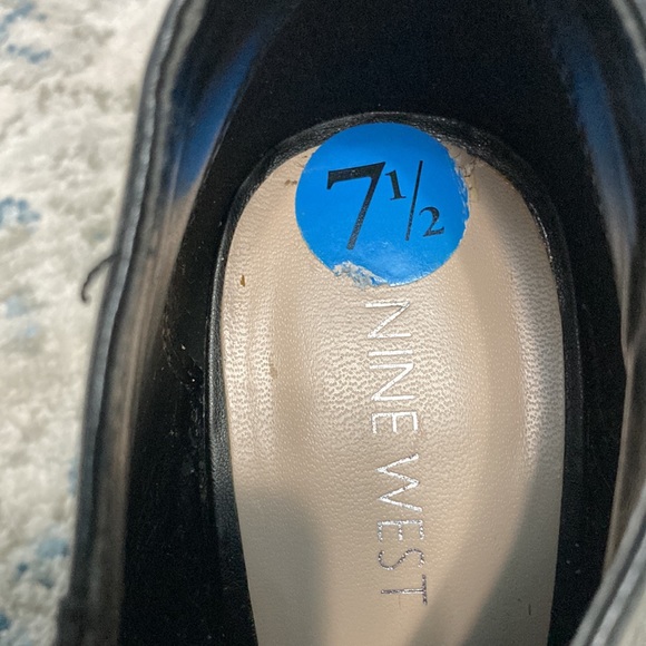 Nine West black heels - Picture 7 of 10